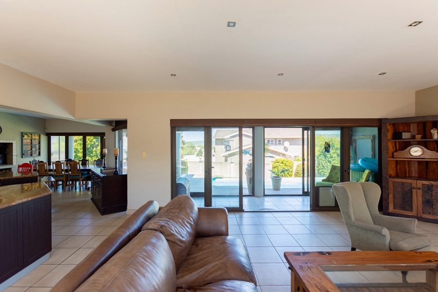 4 Bedroom Property for Sale in Myburgh Park Western Cape